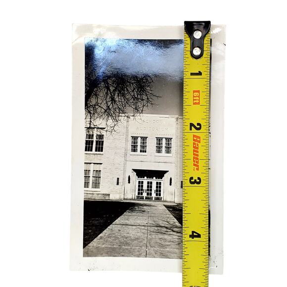 Vtg School Auditorium Original Monochrome Photography Found Snapshot Portrait - Picture 2 of 4